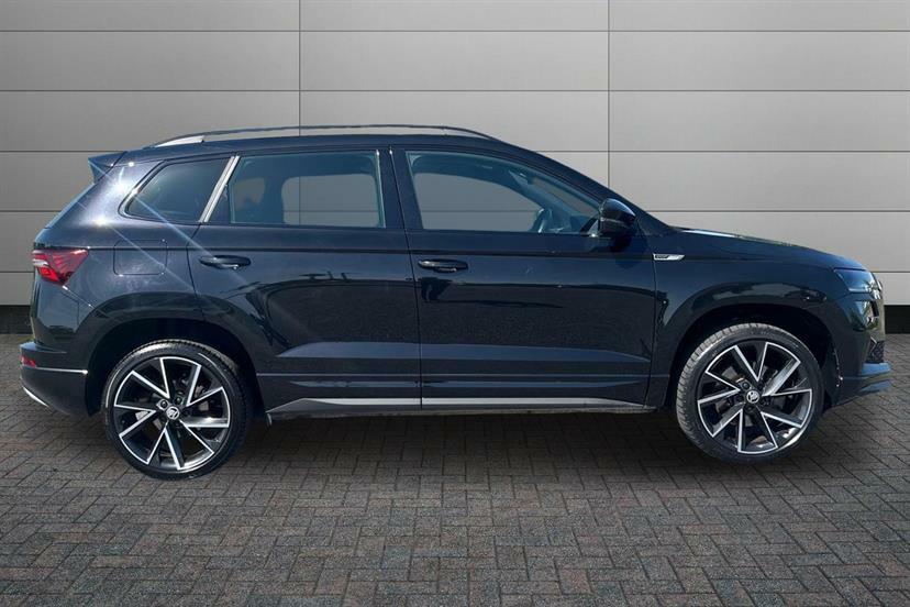 Skoda Karoq 1.5 Tsi Sportline Dsg Black #2