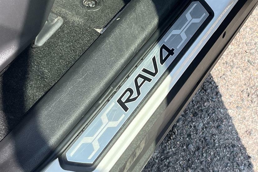 Toyota Rav 4 2.5L Icon Black #25