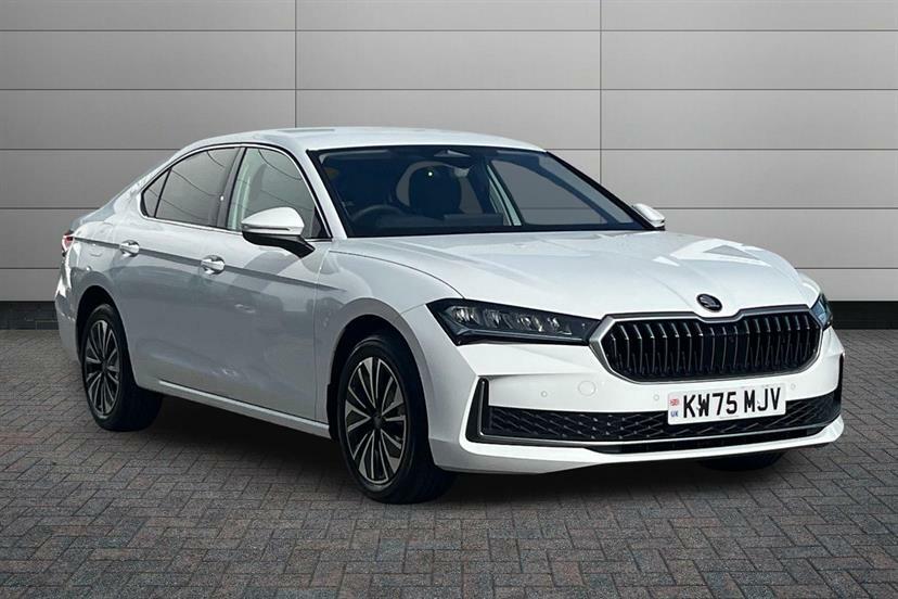 Skoda Superb 2.0 Tdi Se Technology Dsg White