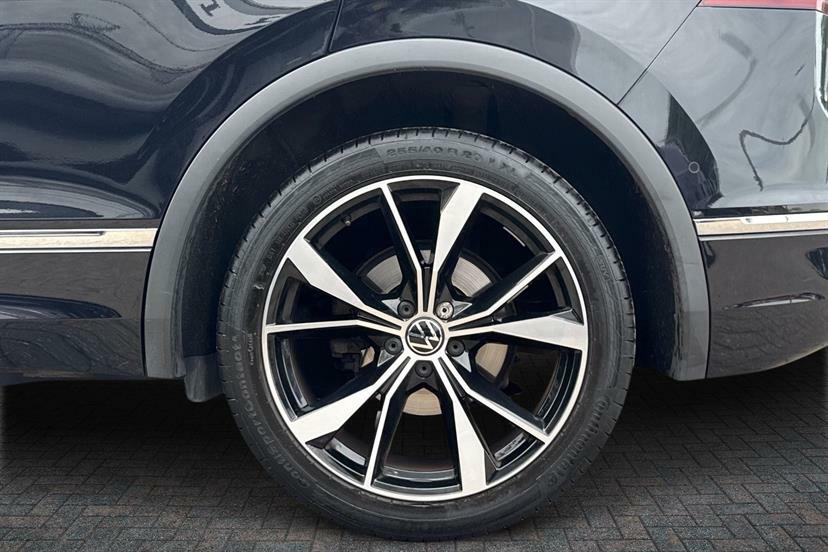 Volkswagen Tiguan 2.0 Tdi R-line Dsg Black #5