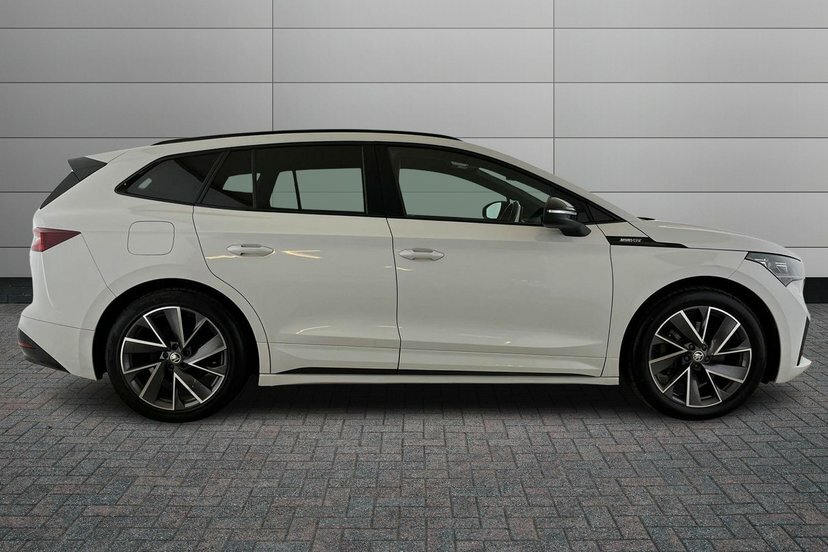 Skoda ENYAQ Enyaq Iv 80X Sportline 82 Kwh 265 Ps Single Speed White #4