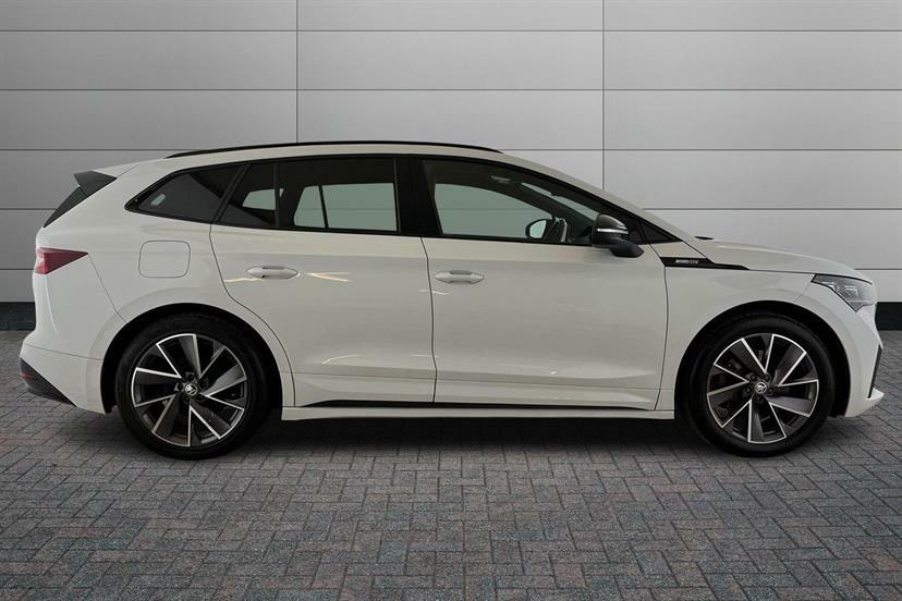 Skoda ENYAQ 195Kw 80X Sportline 82Kwh 4X4 White #4