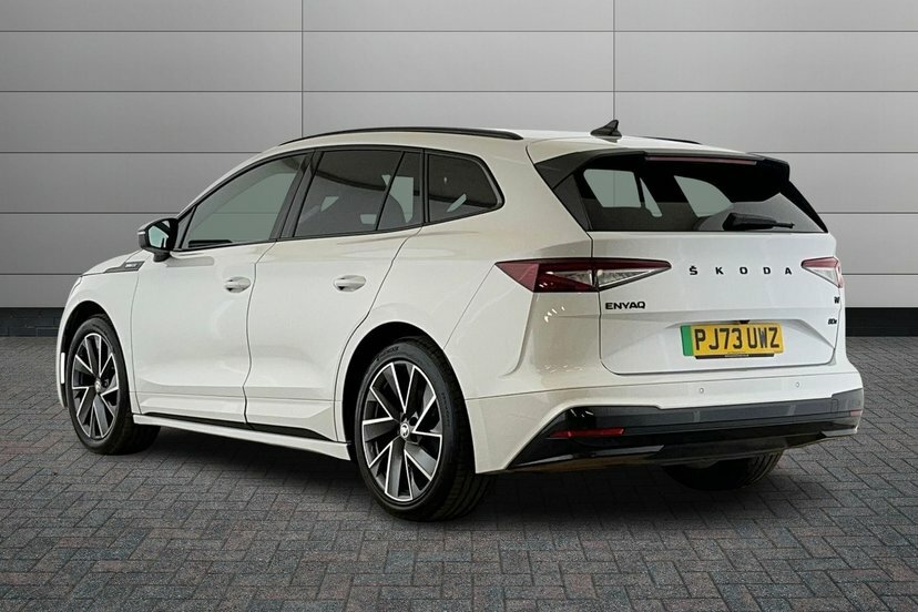 Skoda ENYAQ Enyaq Iv 80X Sportline 82 Kwh 265 Ps Single Speed White #3