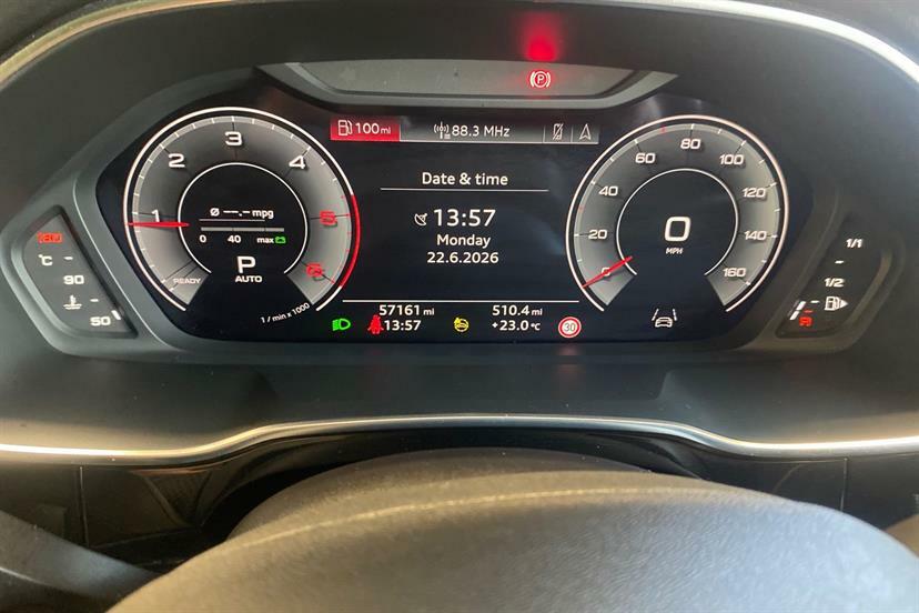Audi Q3 40 Tdi 200 Quattro Vorsprung S Tronic Black #5