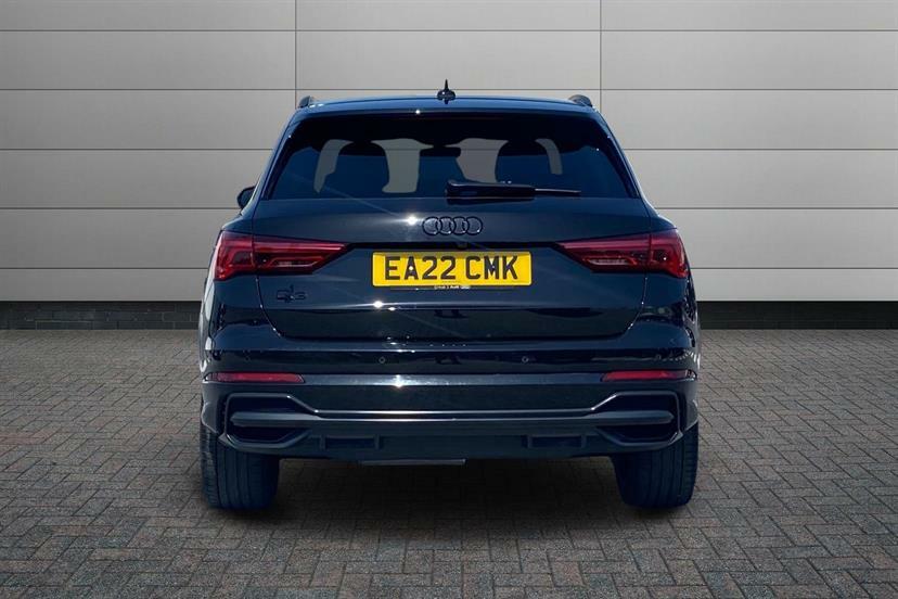 Audi Q3 35 Tfsi S Line S Tronic Black #9