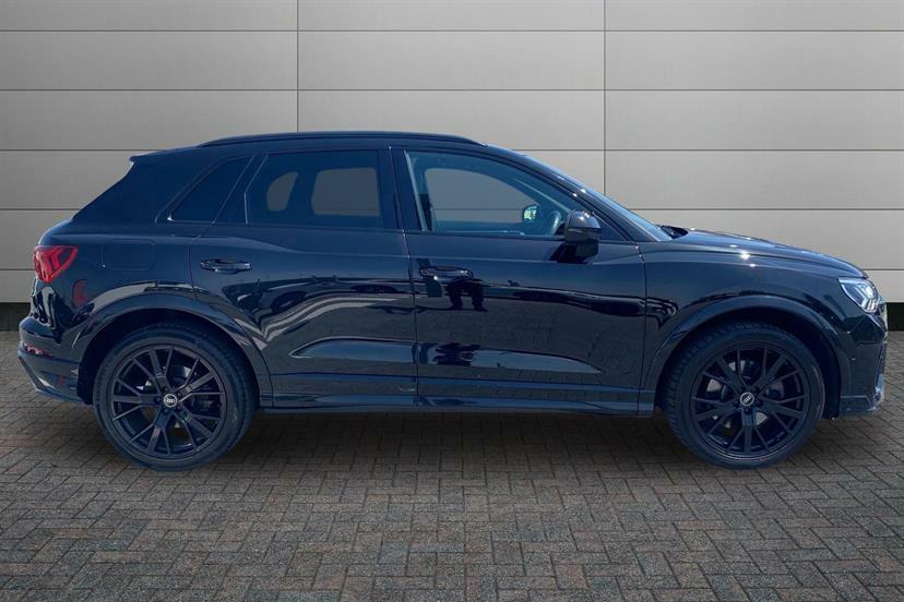 Audi Q3 40 Tdi 200 Quattro Vorsprung S Tronic Black #3