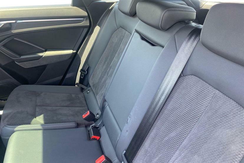 Audi Q3 40 Tdi 200 Quattro Vorsprung S Tronic Black #6