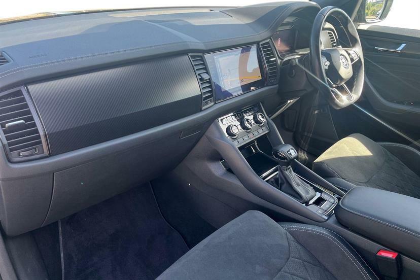 Skoda Kodiaq 1.5 Tsi Sport Line Dsg 7 Seat Black #2