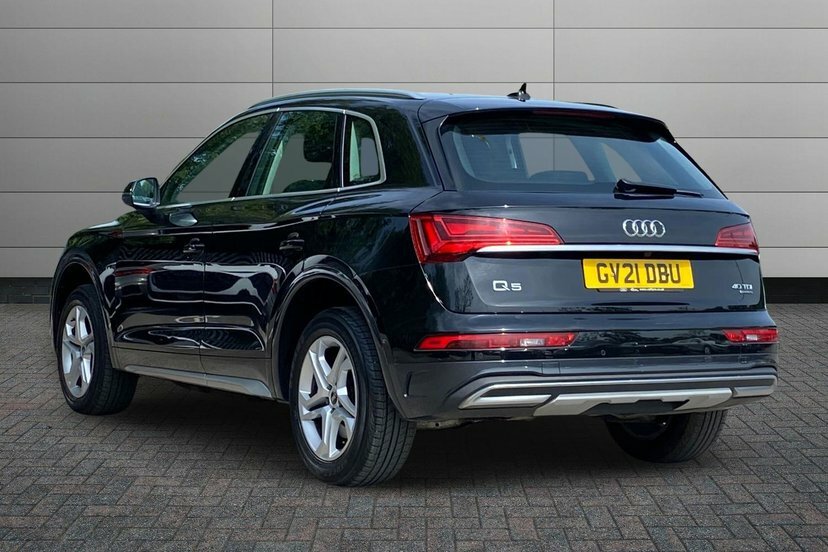 Audi Q5 2.0 Tdi 40 Sport Suv S Tronic Quattro Black #3