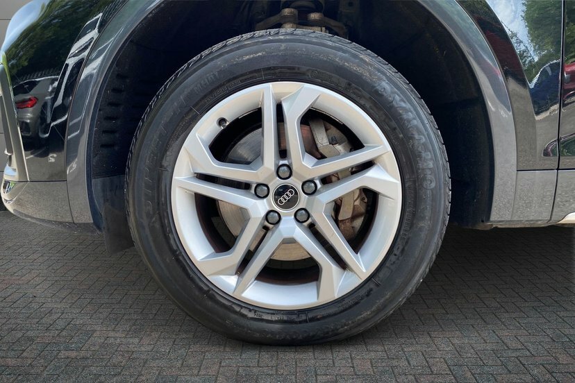 Audi Q5 2.0 Tdi 40 Sport Suv S Tronic Quattro Black #5