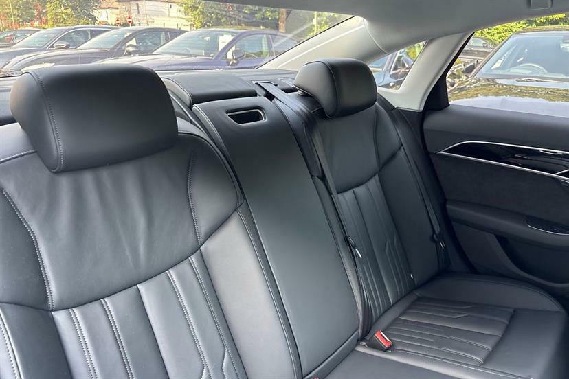 Audi A8 Saloon 3.0 Tdi V6 50 Tiptronic Quattro Euro 6 Ss Red #19
