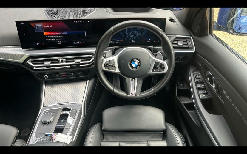 BMW 3 Series 320I M Sport Saloon YF24BJJ Blue #5