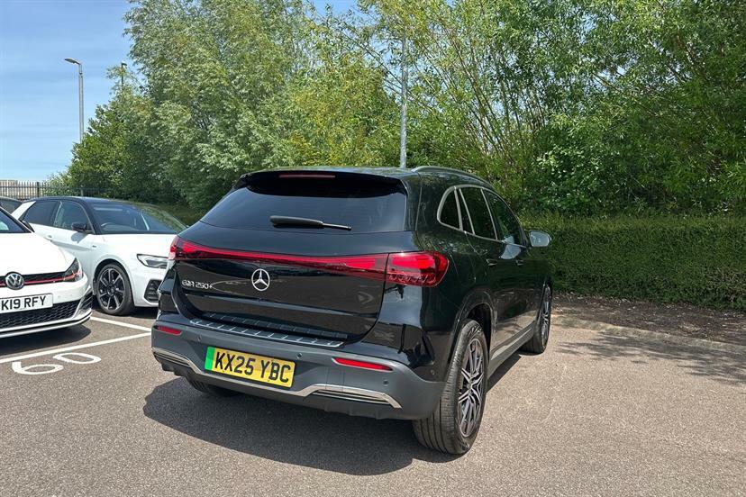Mercedes-Benz EQA Eqa 250-Plus 140Kw Amg Line Executive 70.5Kwh Grey #27