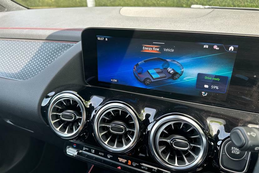 Mercedes-Benz EQA Eqa 250-Plus 140Kw Amg Line Executive 70.5Kwh Grey #22