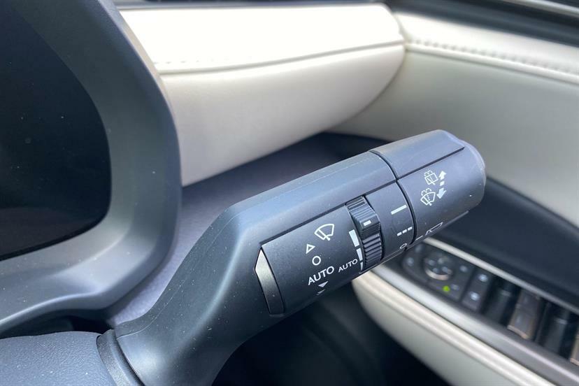 Lexus LBX 1.5 Vvt-ie Premium Plus Design Suv Hybr Silver #21