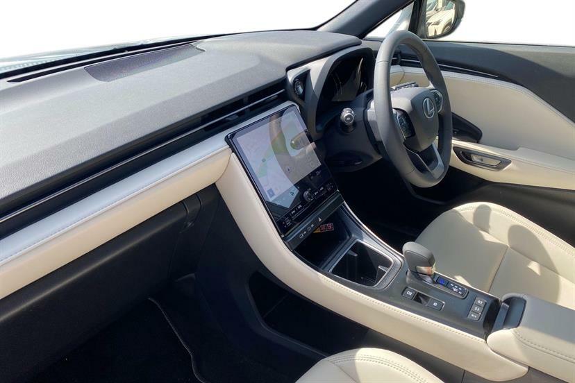 Lexus LBX 1.5 Premium E-cvt Grey #2