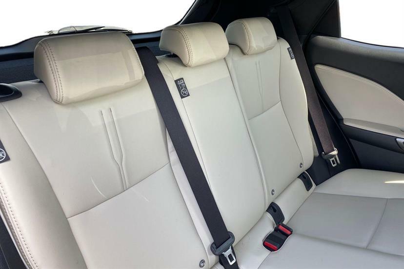 Lexus LBX 1.5 Vvt-ie Premium Plus Design Suv Hybr Silver #8
