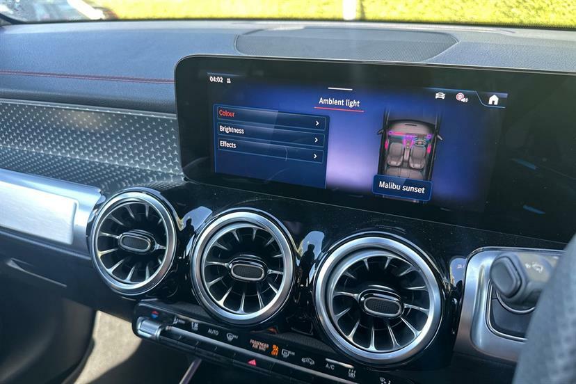 Mercedes-Benz EQB Eqb 350 4Matic Amg Line Executive Black #20