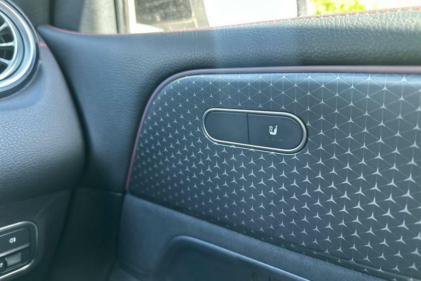 Mercedes-Benz EQB Eqb 350 4Matic Amg Line Executive Black #13