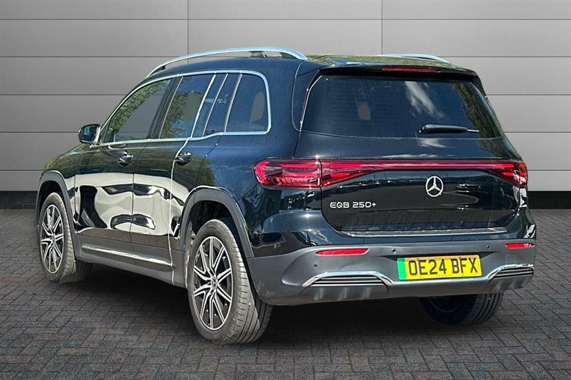 Mercedes-Benz EQB 250 140Kw Amg Line Executive 70.5Kwh Black #2