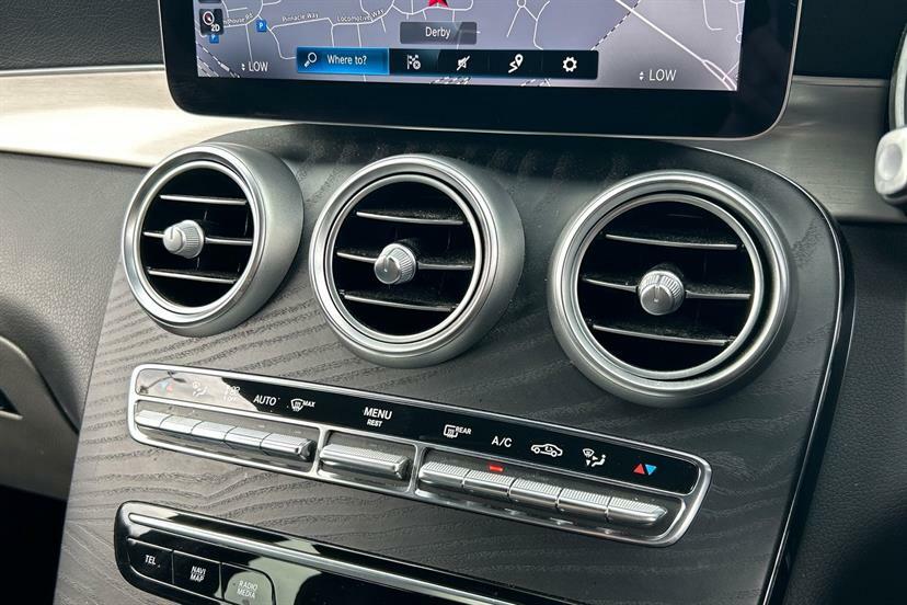 Mercedes-Benz GLC Class Glc 220 D 4Matic Amg Line Premium Grey #32