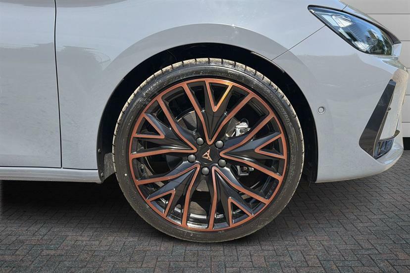 Cupra Leon 1.5 Etsi 150 V3 Dsg Grey #5