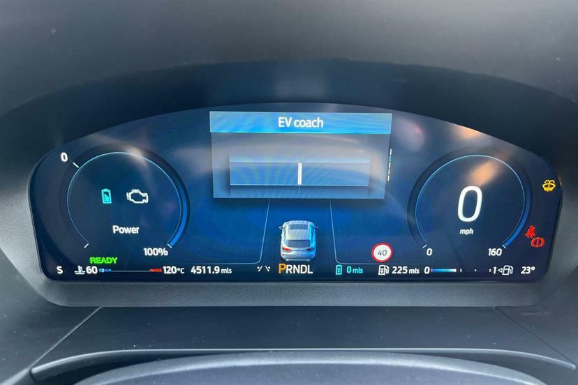 Ford Kuga 2.5 Fhev St-line X Cvt Black #24