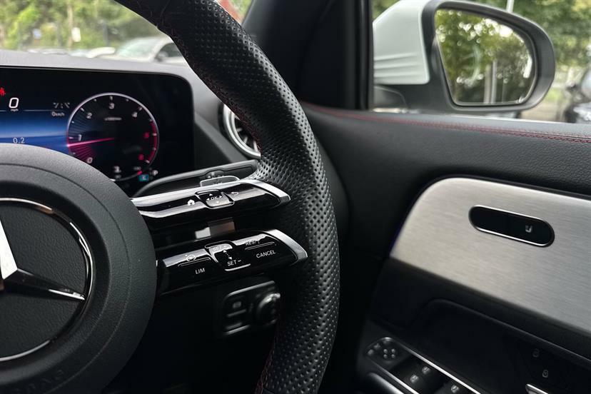 Mercedes-Benz GLA Class 250E Amg Line Premium 2024 Grey #47