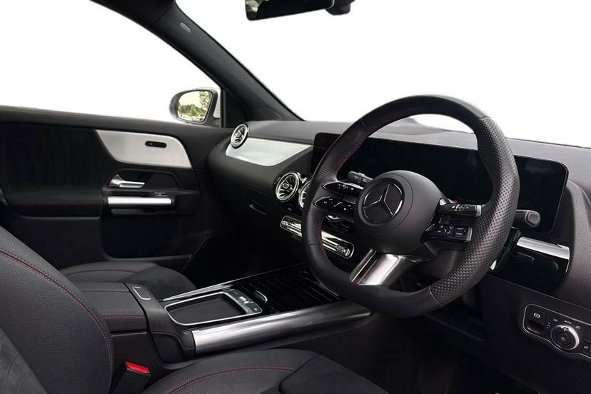 Mercedes-Benz GLA Class 220D 4Matic Amg Line Premium White #5