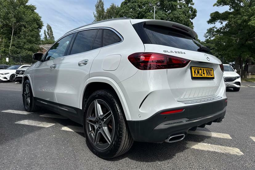 Mercedes-Benz GLA Class 250E Amg Line Premium 2024 Grey #13