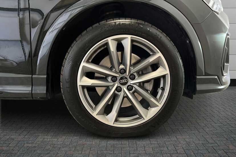 Audi Q3 2.0 Tdi 40 Black Edition Suv S Tronic Q FA23LVE Black #5