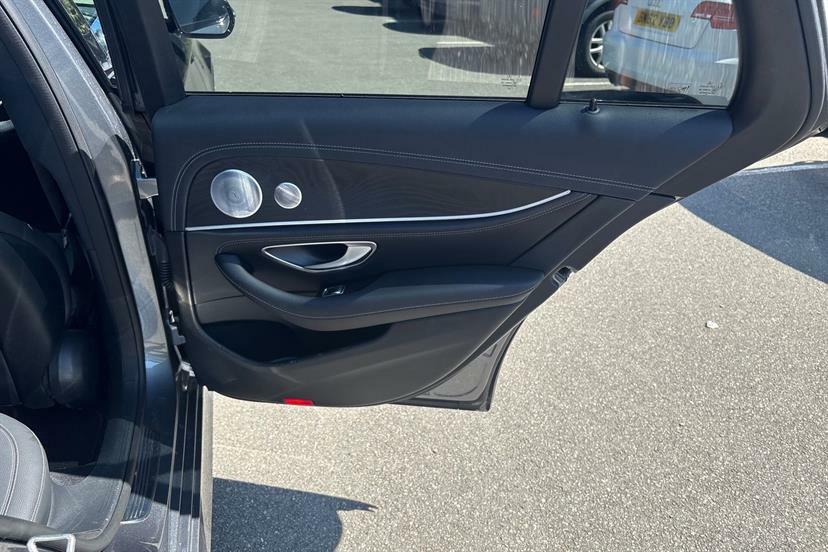 Mercedes-Benz E Class 2.0 E220d Amg Line Estate G Tronic Plus Black #30