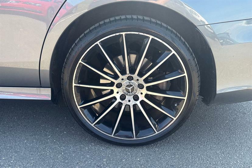 Mercedes-Benz E Class 2.0 E220d Amg Line Estate G Tronic Plus Black #21