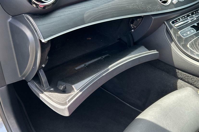 Mercedes-Benz E Class E 220 Amg Line Premium D Black #19