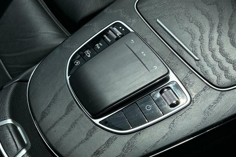 Mercedes-Benz E Class E 220 Amg Line Premium D Black #8