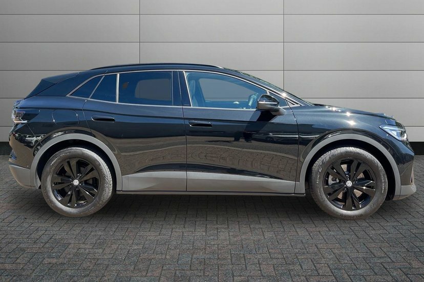 Volkswagen ID.4 Pro 77Kwh Black Edition Suv 286 AK26COA Black #4