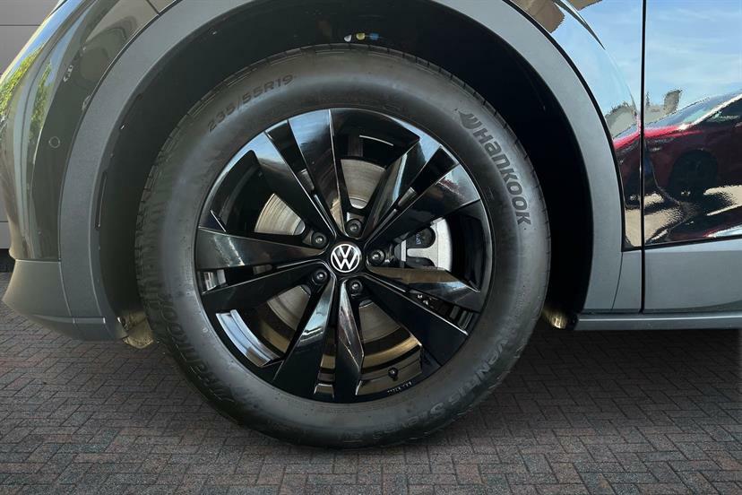 Volkswagen ID.4 210Kw Black Edition Pro 77Kwh Black #3