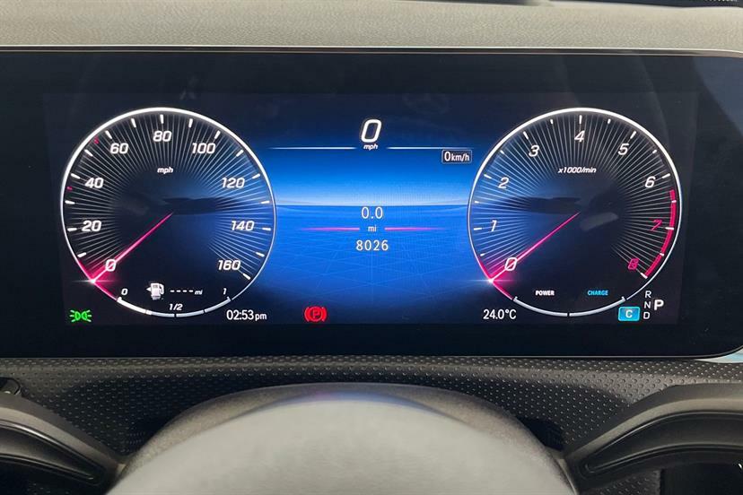 Mercedes-Benz CLA Class 200 Amg Line Premium Plus Tip Black #6