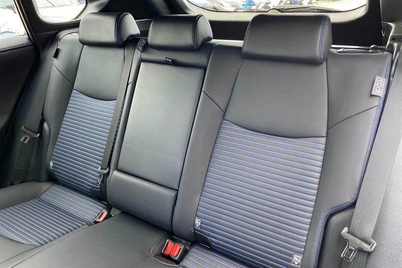 Toyota Rav 4 2.5 Vvt-i Hybrid Dynamic White #28