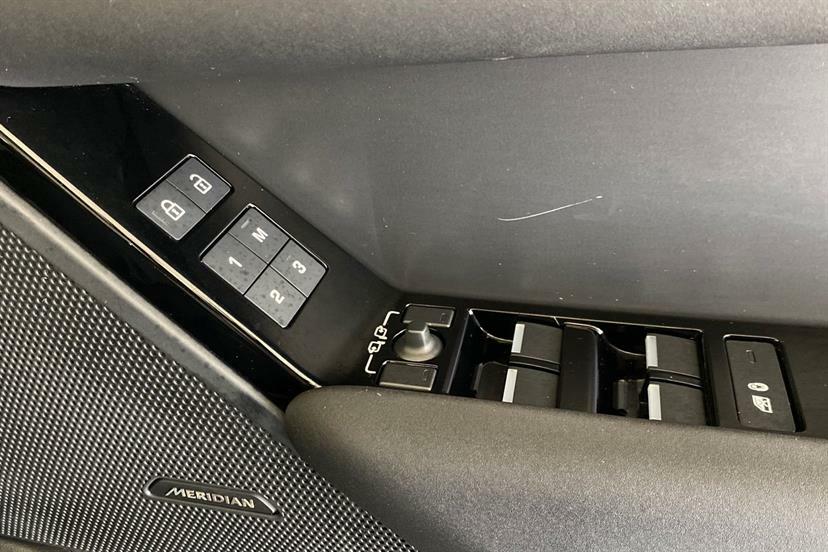 Land Rover Range Rover Velar 2.0 D200 Mhev Dynamic Hse Suv 4Wd Black #24