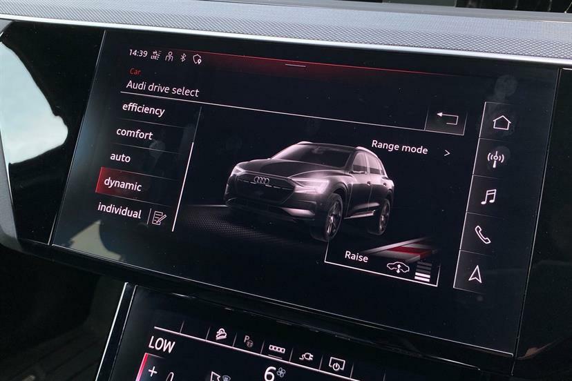 Audi Q8 e tron 250Kw 50 Quattro 95Kwh Vorsprung Blue #18