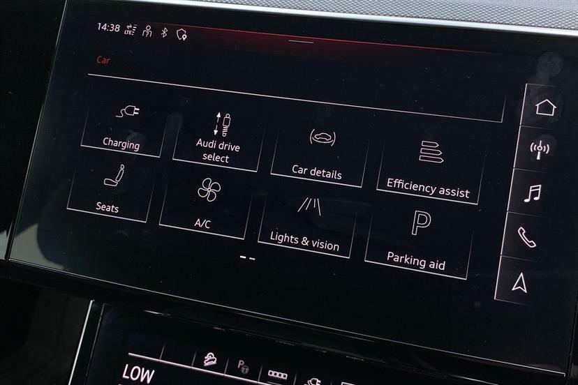 Audi Q8 e tron 250Kw 50 Quattro 95Kwh Vorsprung Blue #16