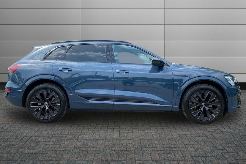 Audi Q8 e tron 50 Black Edition Suv Quattro 95K Blue #4