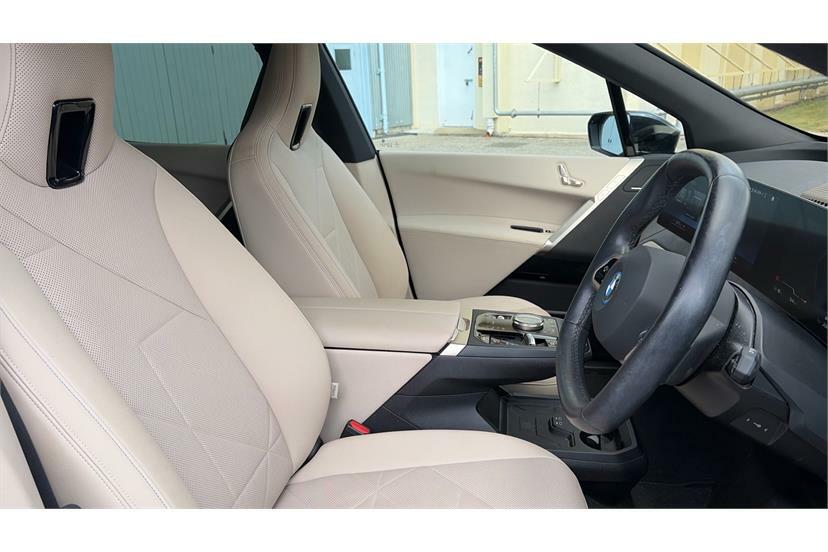 BMW iX IX Xdrive40 M Sport Edition Black #9