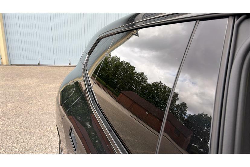 BMW iX IX Xdrive40 M Sport Edition Black #28
