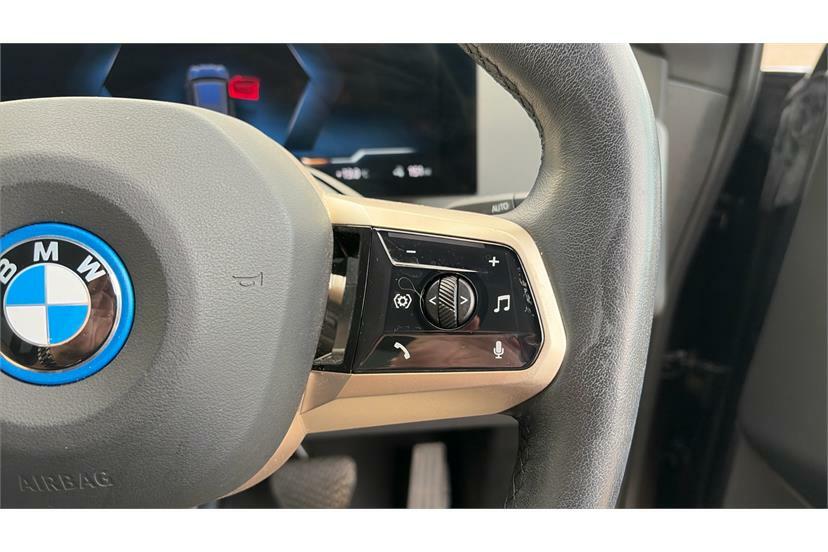 BMW iX IX Xdrive40 M Sport Edition Black #15