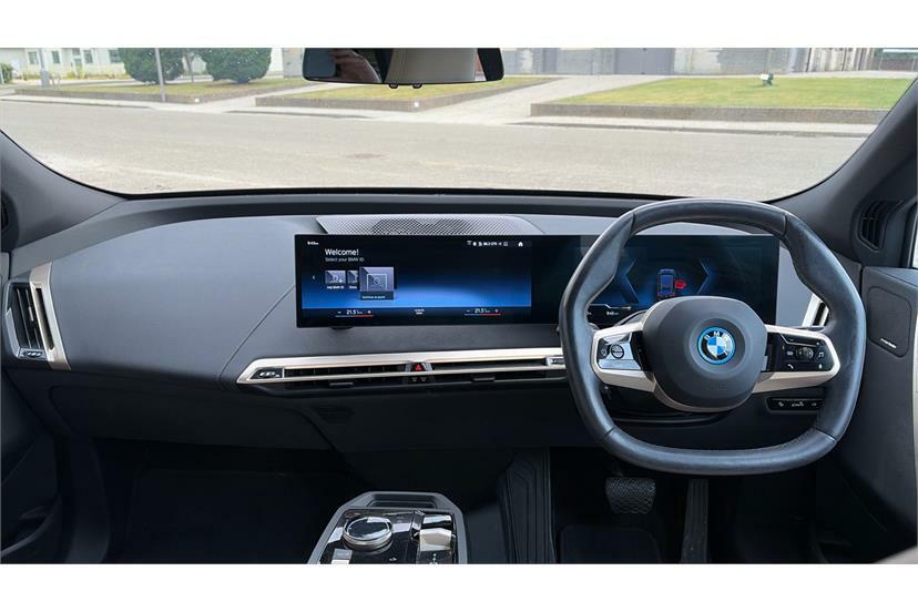 BMW iX 240Kw Xdrive40 M Sport Edition 76.6Kwh Black #4