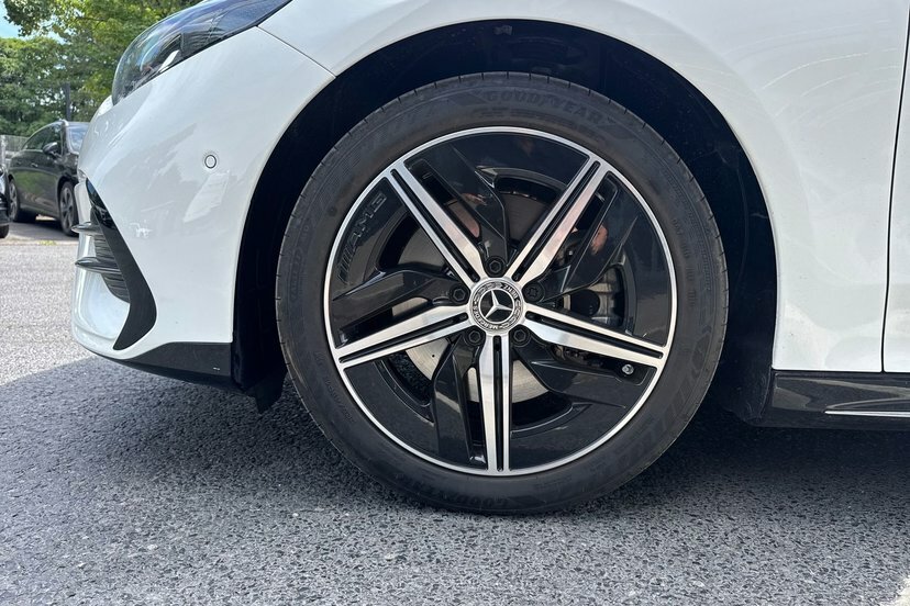 Mercedes-Benz CLA Class Cla250 85Kwh Amg Line Edition Saloon Electr DK26NZX White #4
