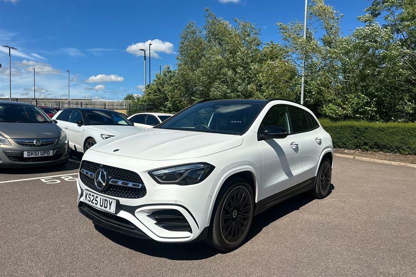 Mercedes-Benz GLA Class 180 Sport Edition Grey #35