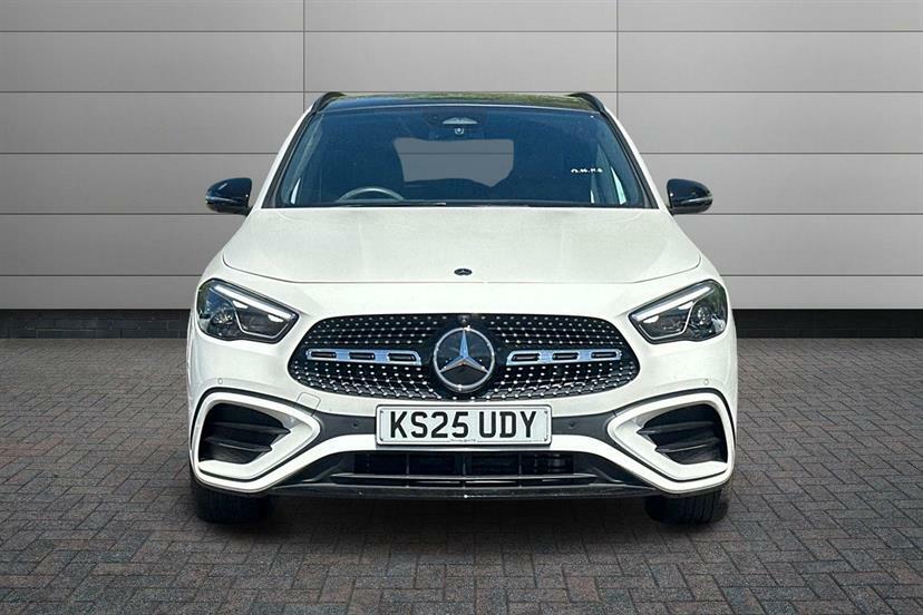 Mercedes-Benz GLA Class 180 Sport Edition Grey #9